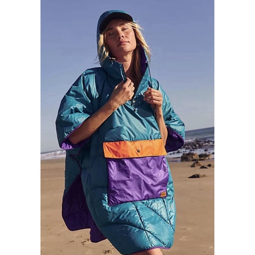 RUMPL Harbor Blue Nanoloft Puffy Poncho Gorpcore OS Packable Wearable Blanket